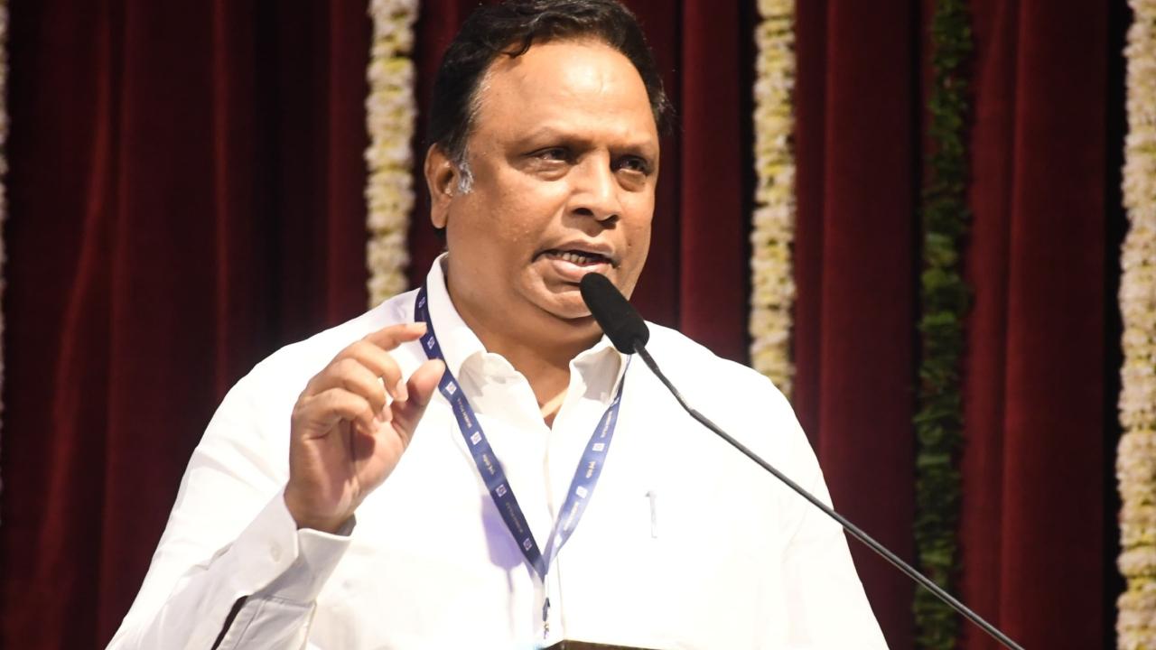 ​Only Marathi is mandatory in Maharashtra, and not Hindi: Ashish Shelar 