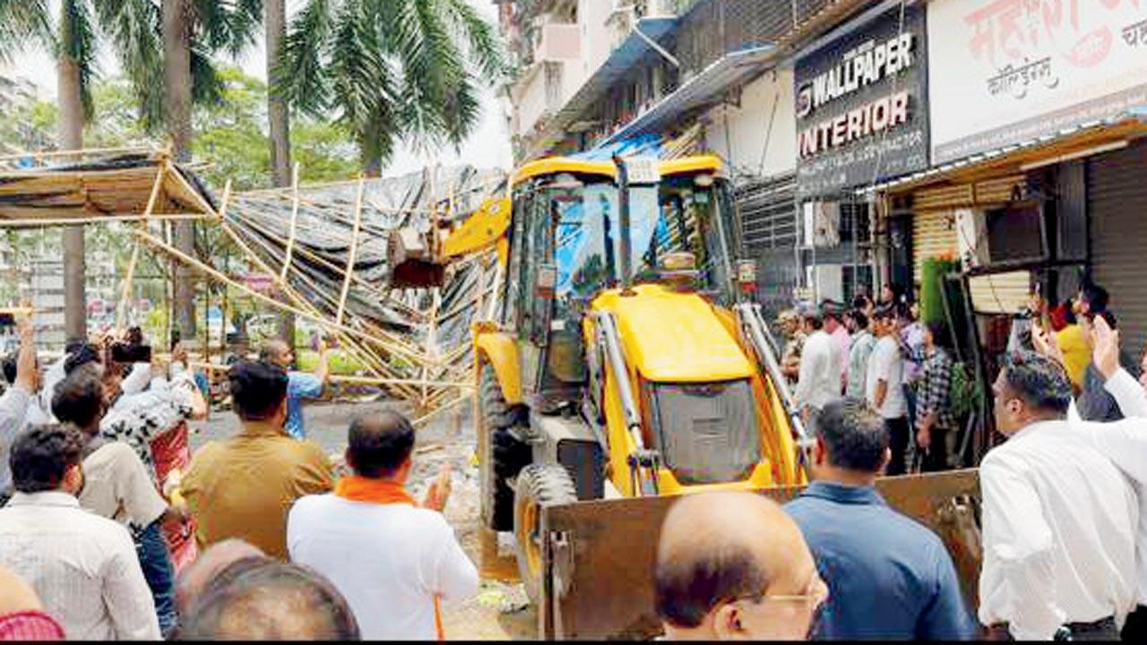 ​Panvel civic body demolishes liquor outlets in Kharghar amid public protests 
