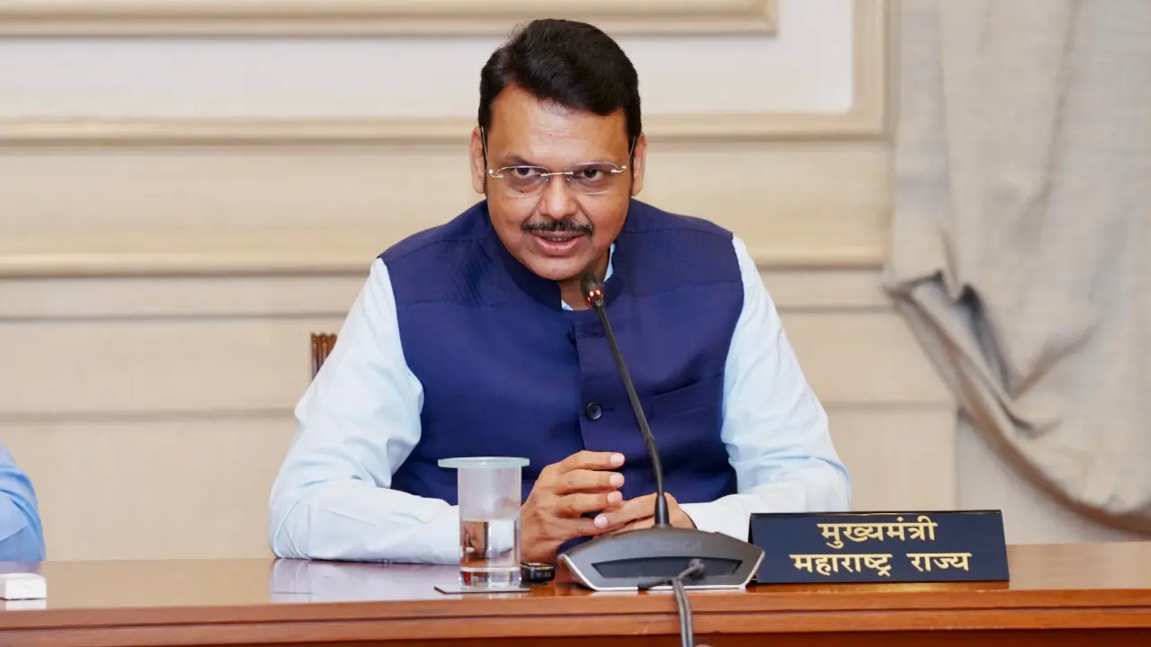 ​Devendra Fadnavis slams Rahul Gandhi for ignorance on economic progress 
