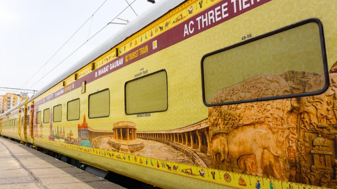 ​Special Bharat Gaurav train to celebrate 351st coronation of Shivaji Maharaj 