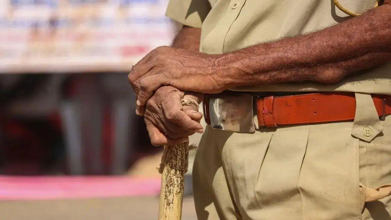 ​Eight held from Bengaluru for robbing man of Rs 31.7 lakh in Navi Mumbai 