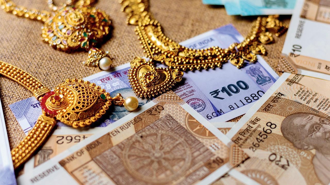 ​Hallmarked rings expose conman who duped jeweller in Andheri of Rs 6 lakh 