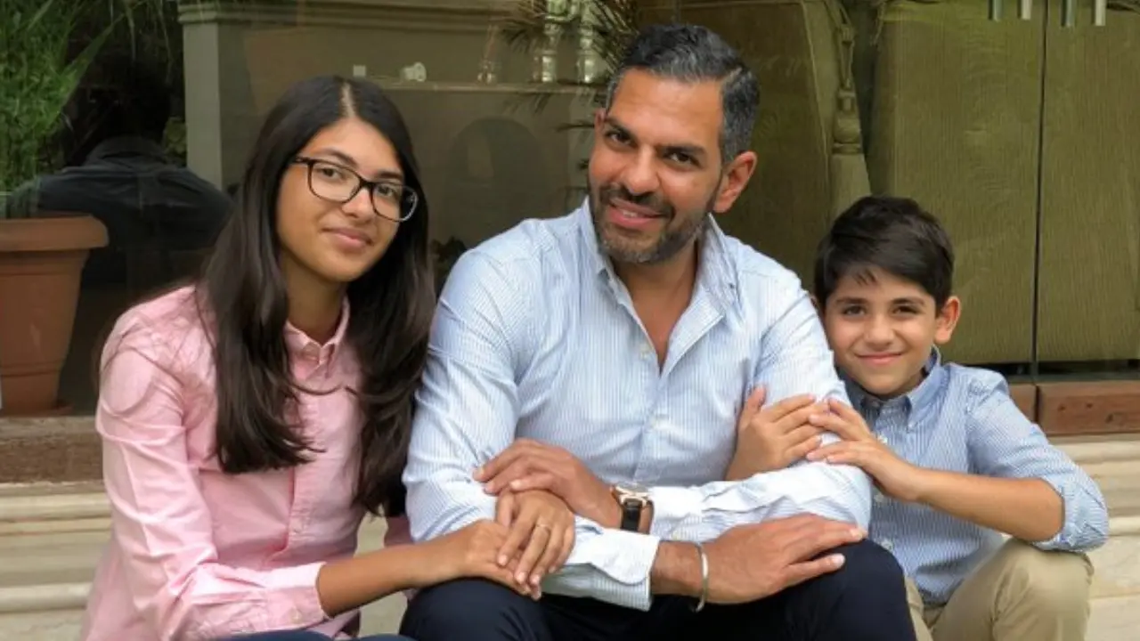 `Blooper and glaring errors in Sunjay Kapur`s will`: Karisma Kapoor`s kids 