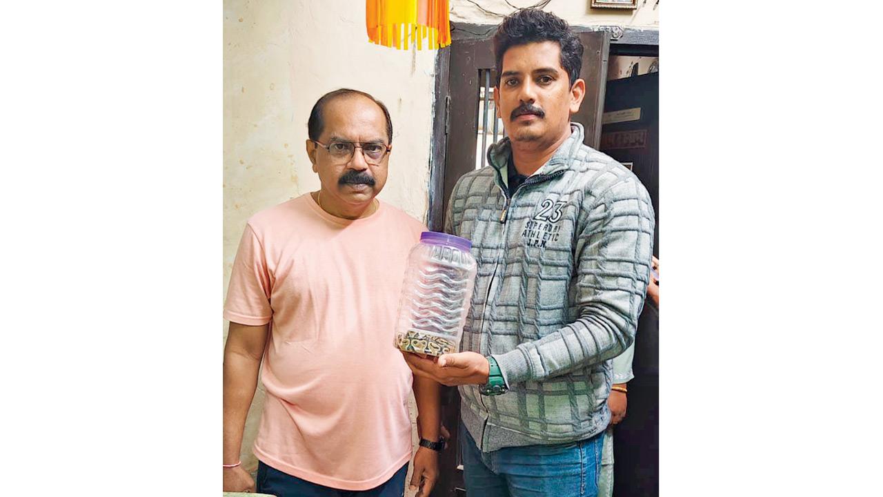 ​Constable rescues exotic ball python as experts warn of rising abandoned pets 