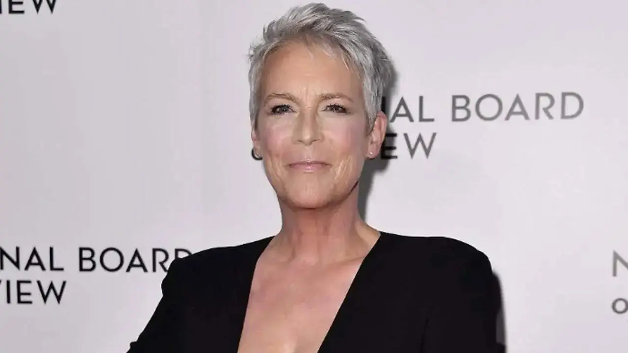 Jamie Lee Curtis announces social media break over Christmas holidays 
