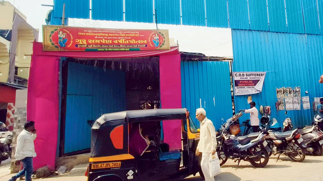 ​Residents threaten protest as BMC stops NOCs for redevelopment in Kandivali 