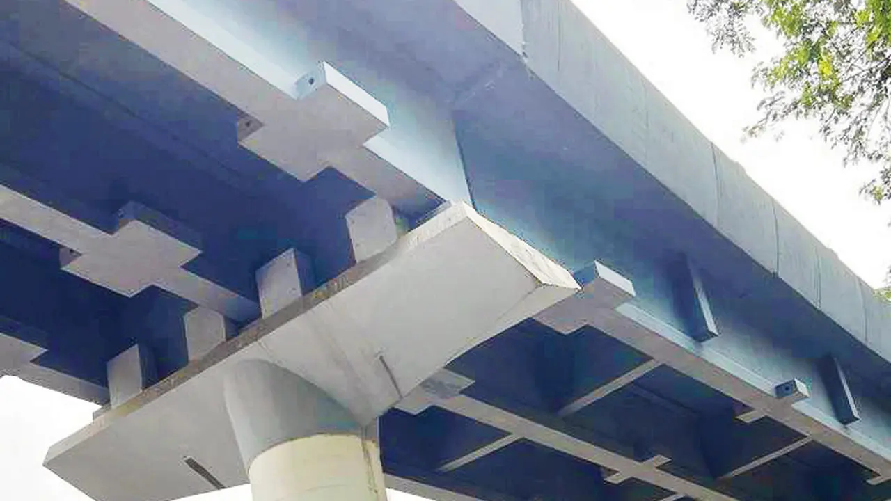 Mulund MLA and other officials conducts inspection of Metro Line 4