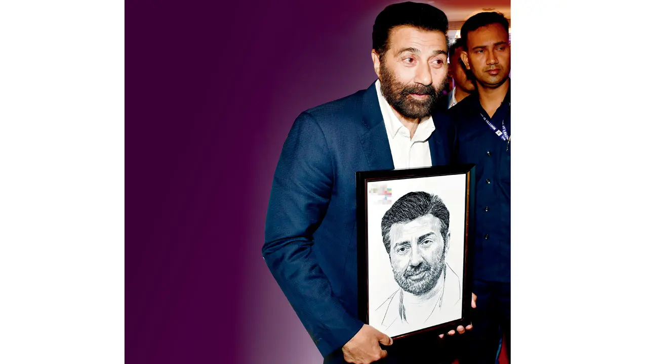 Up & About: Sunny Deol gets his sketch as gift from fan