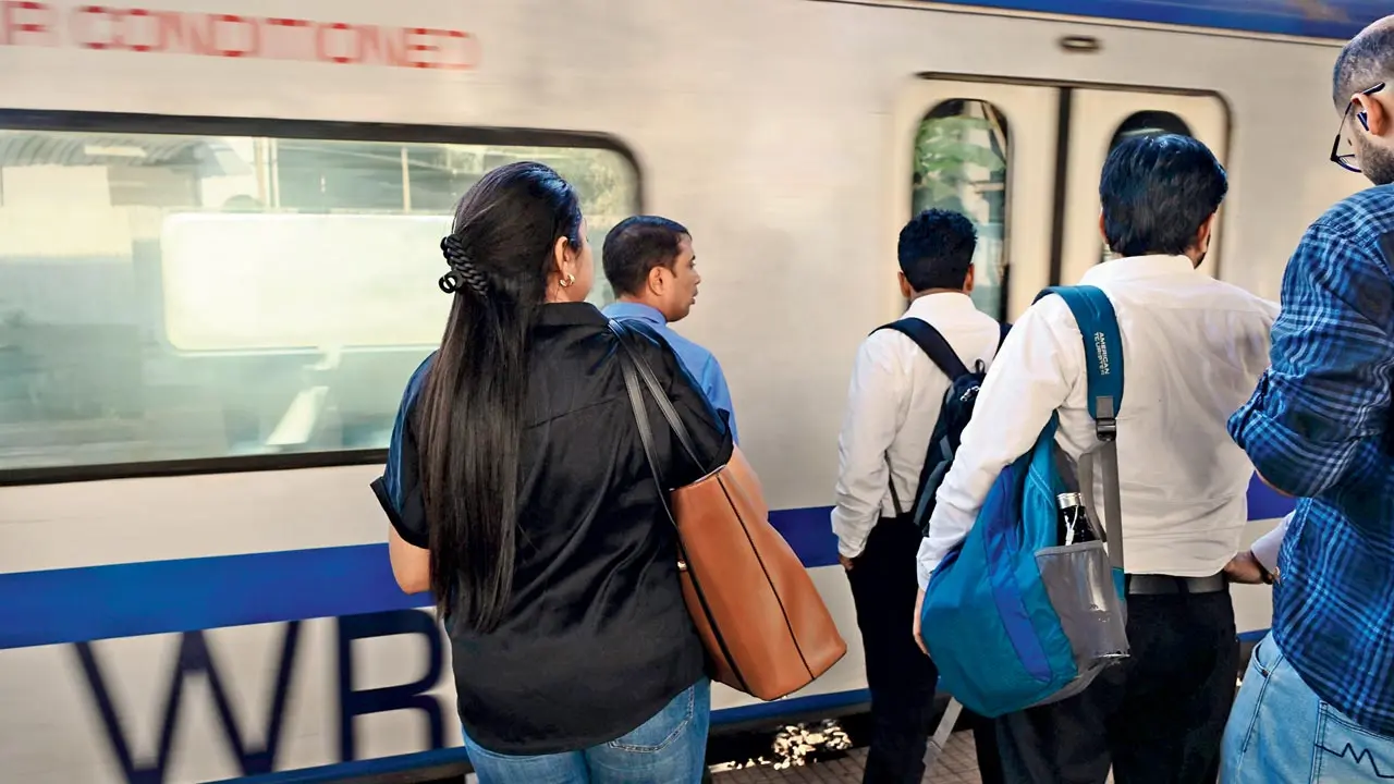 Western Railway adds 12 AC locals, commuters question fare gap and timing