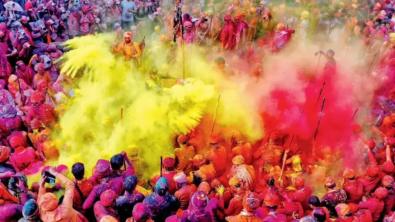 BMC urges Mumbaikars to celebrate Holi 2026 with care, avoid chemical colours