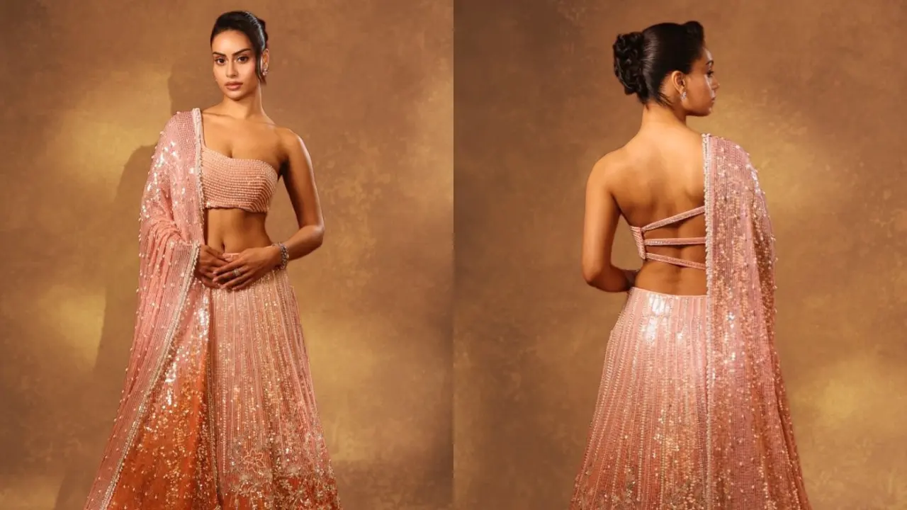 Kareena Kapoor’s Bole Chudiyan outfit gets a contemporary twist by Manish