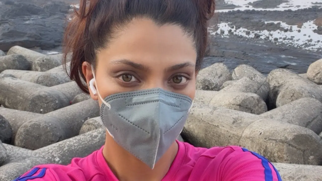 Saiyami Kher demands accountability as Mumbai`s air quality declines rapidly 