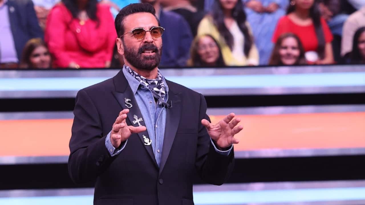 “Haath Se Khane Mein Jo Maza Hai…”: Akshay Kumar Reveals His Desi Eating Habits And Favourite Meal