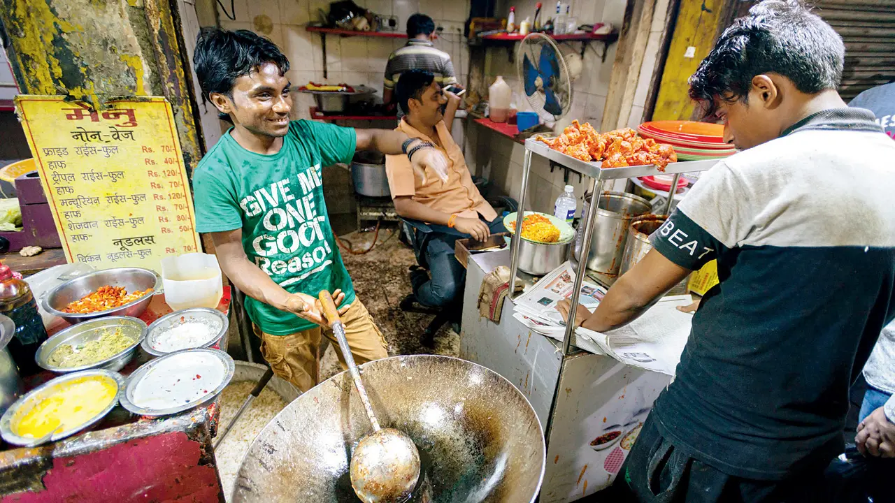 ​City in complaint mode: Noisy Chinese food vendors, road and Holi mess… 