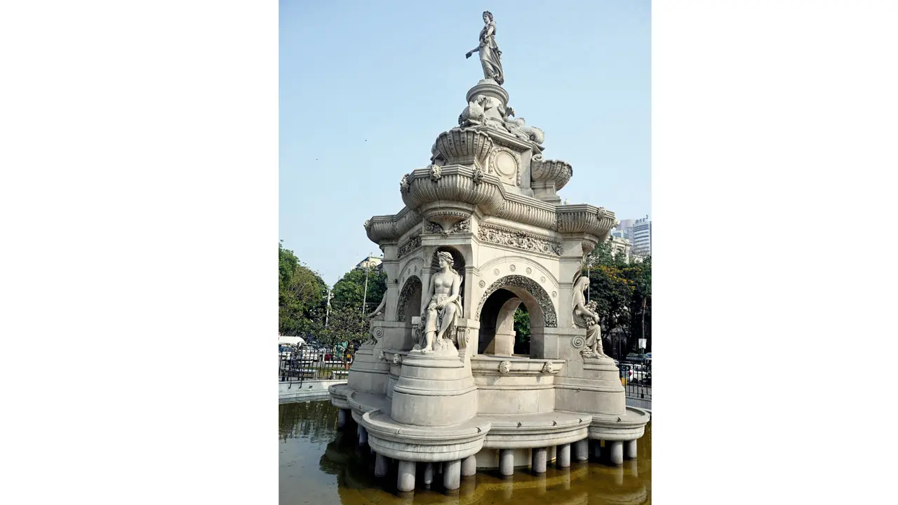 ​Mumbai’s 162-year-old Flora Fountain falls silent as algae fills basin 