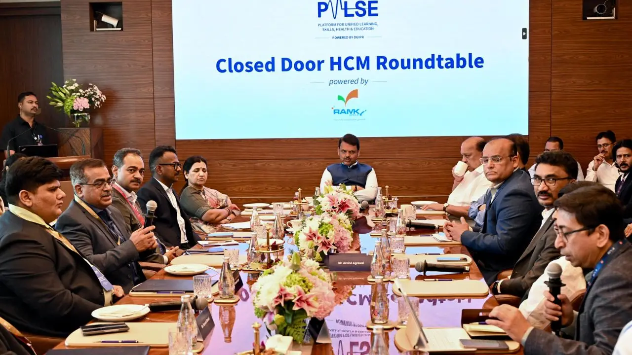 Maharashtra to ease industrial permits, gradually cut power tariffs over 5 years