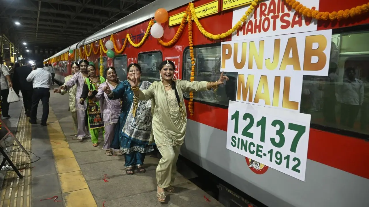 114 years on track: Central Railway celebrates Punjab Mail during Train Mahotsav