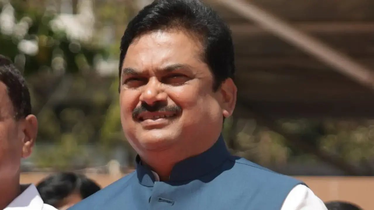 Satara cop suspension: Legal opinion to be taken on action, says Ram Shinde