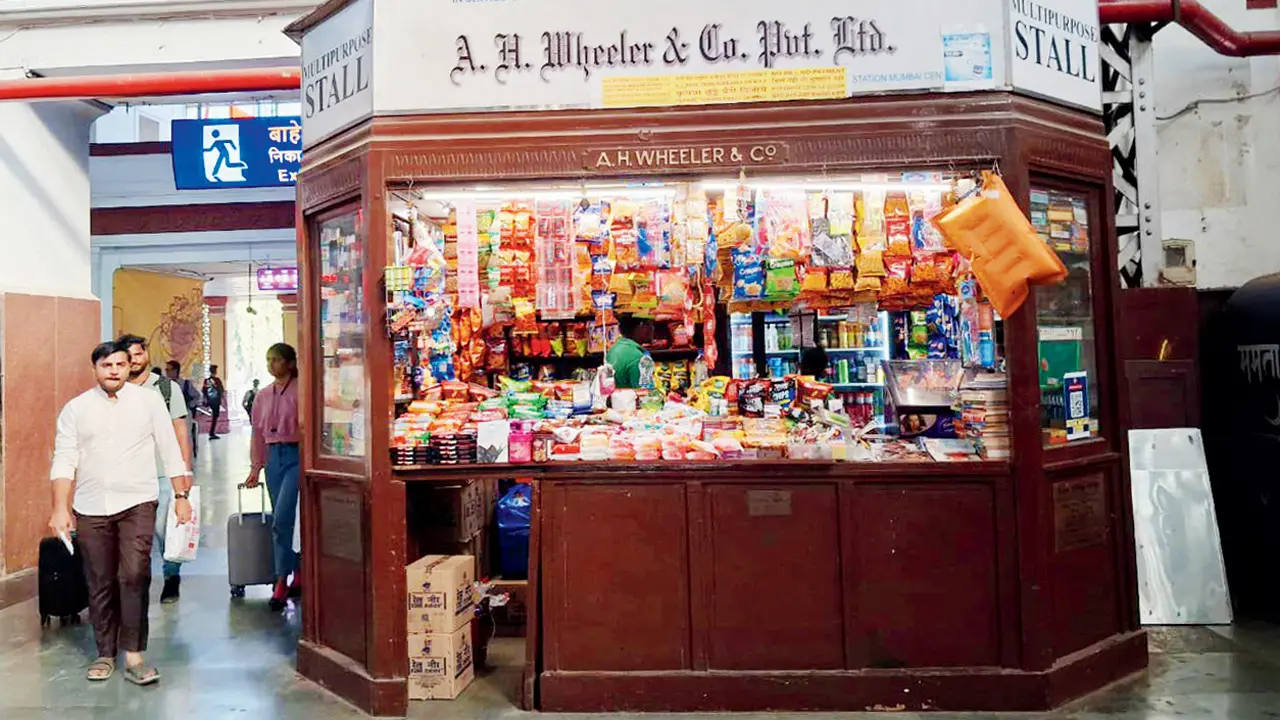 Indian Railways to phase out iconic Wheeler stalls across Mumbai network