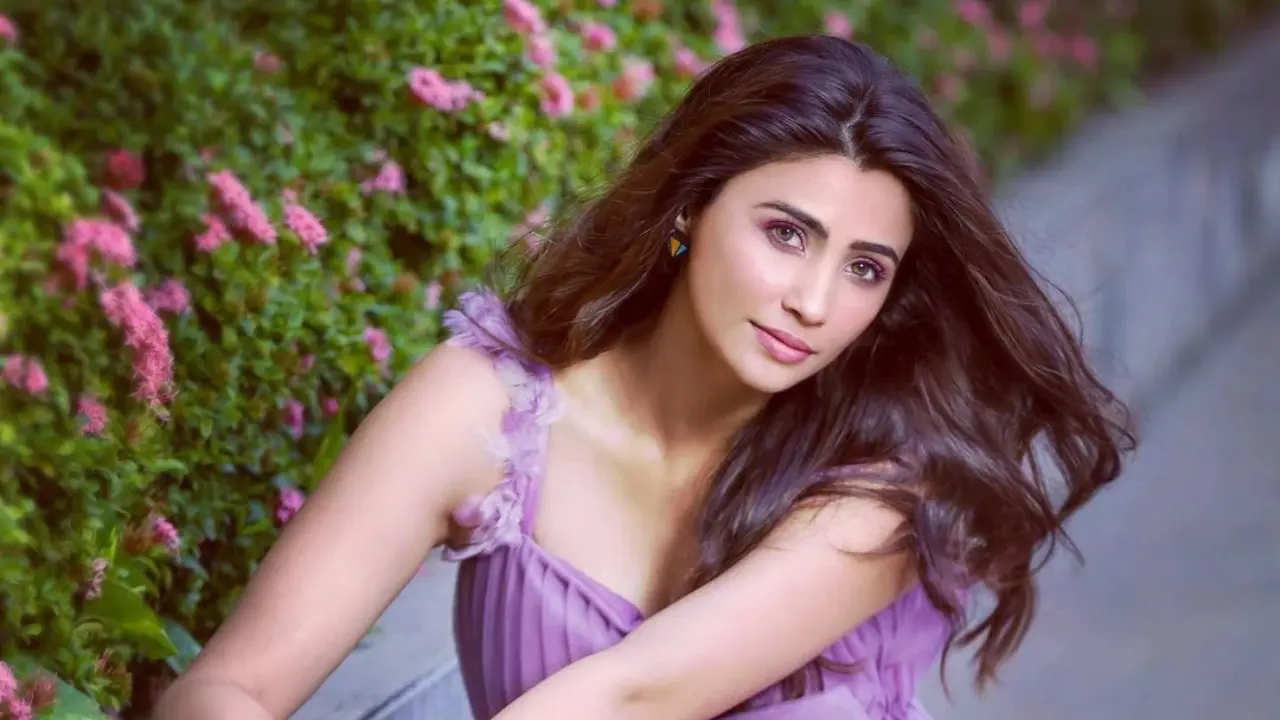 Ramadan 2026: Daisy Shah slams troll criticising her for cooking iftaari