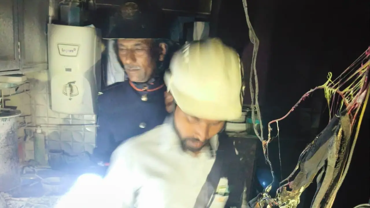 ​Fire breaks out in flat at Mumbra building in Thane, no injuries reported 