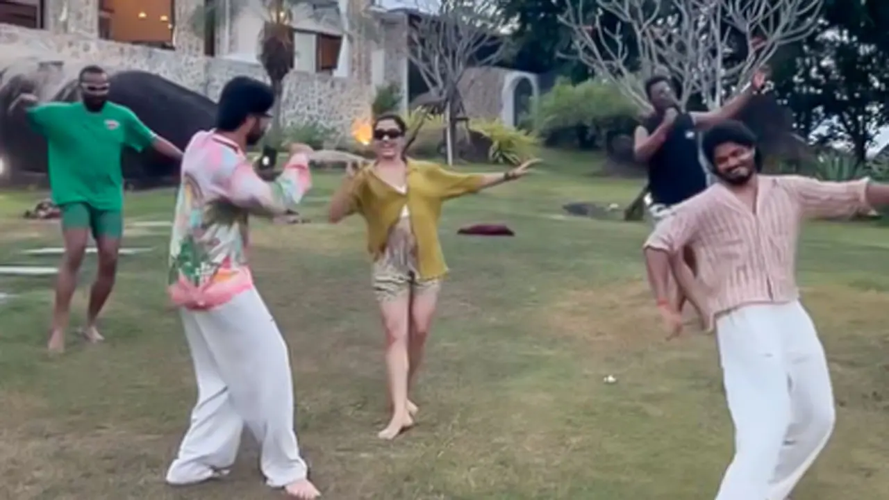 Watch – Rashmika Mandanna, Vijay Deverakonda’s chaotic dance goes viral 
