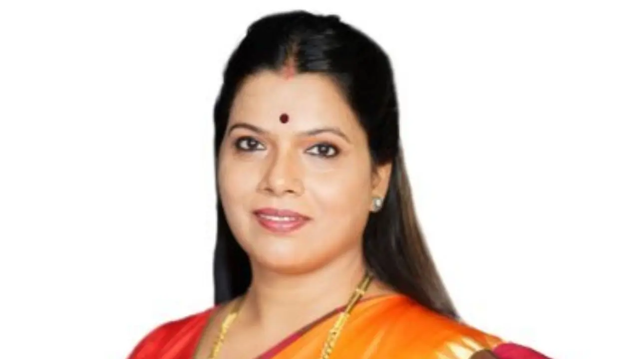 Mayor Ritu Tawde rolls out 100-day action plan for Mumbai development