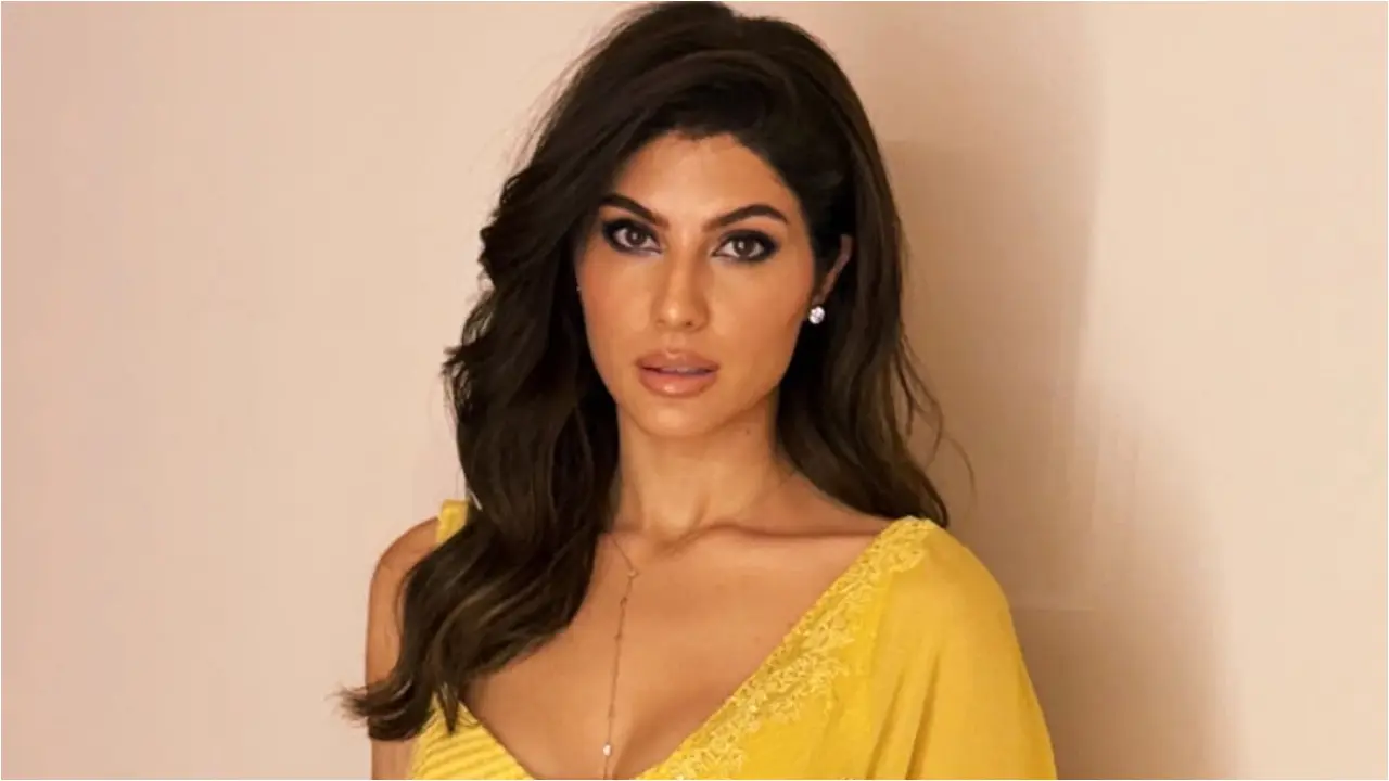 Elnaaz says she cannot return to her home country Iran, fears being killed 