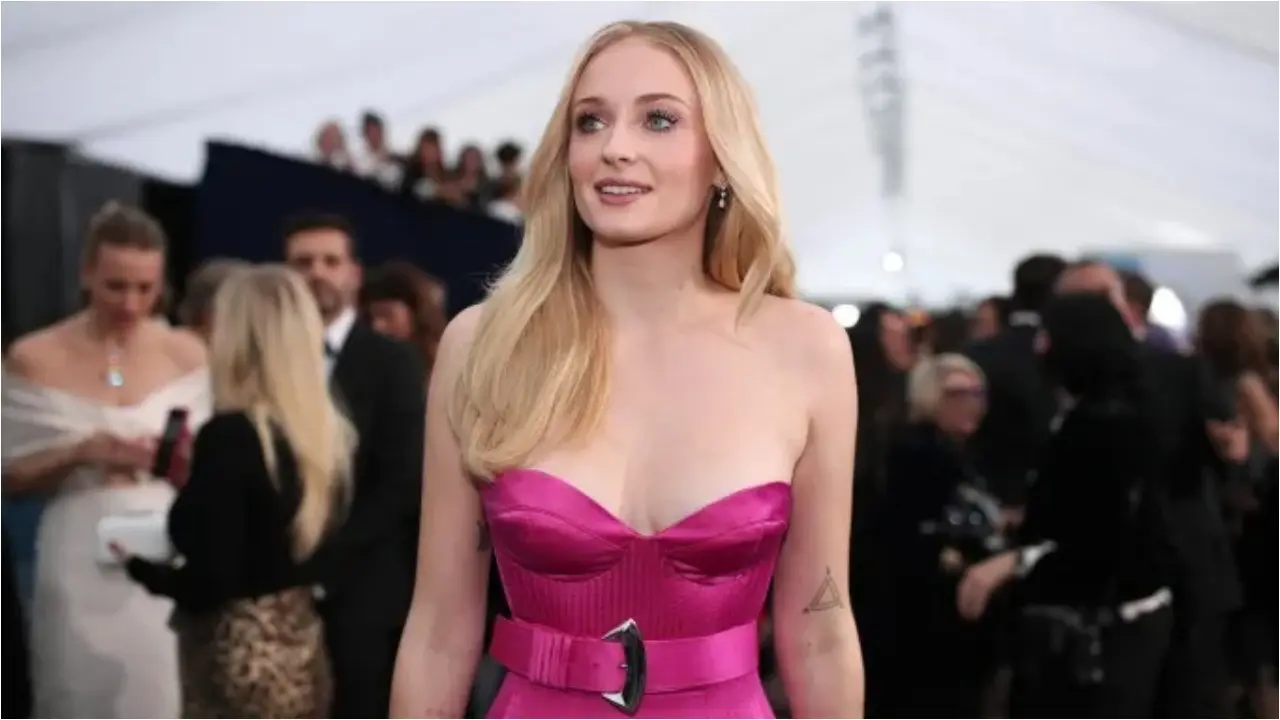 Sophie Turner suffers minor injury, shoot of Tomb Raider comes to a halt