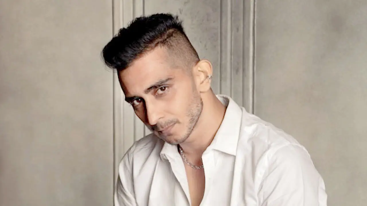 Akshay Jha launches Cinema Salon which screens Indie films for avid moviegoers