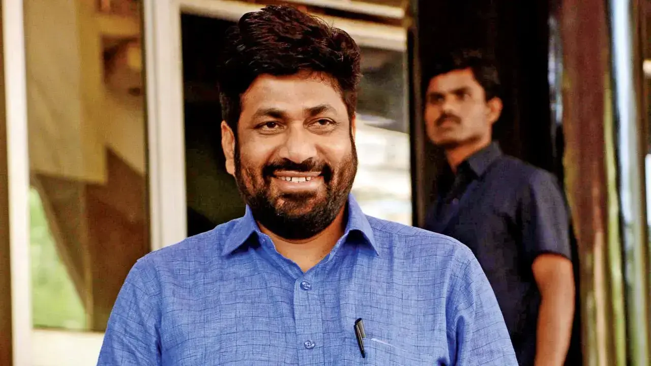 ​Ex-minister Bacchu Kadu returns to Shiv Sena, to file MLC nomination 