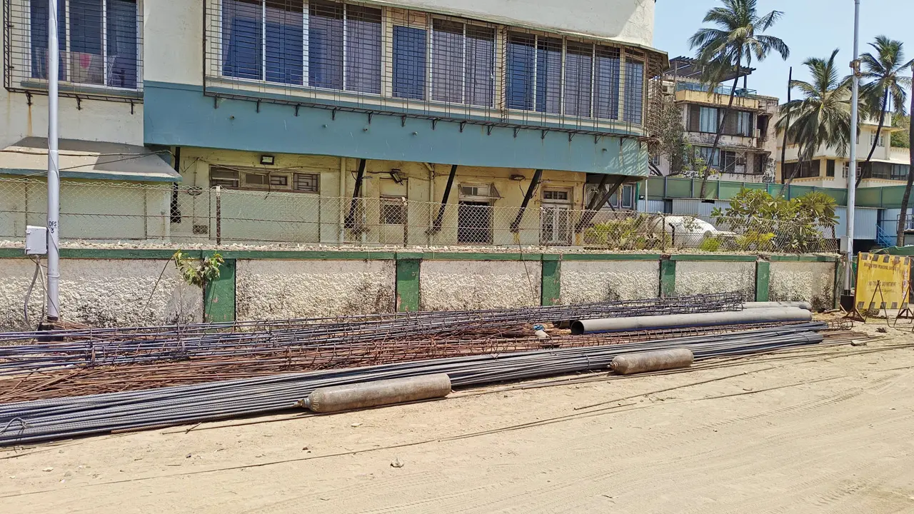 Dadar beach still used for construction despite crackdown calls