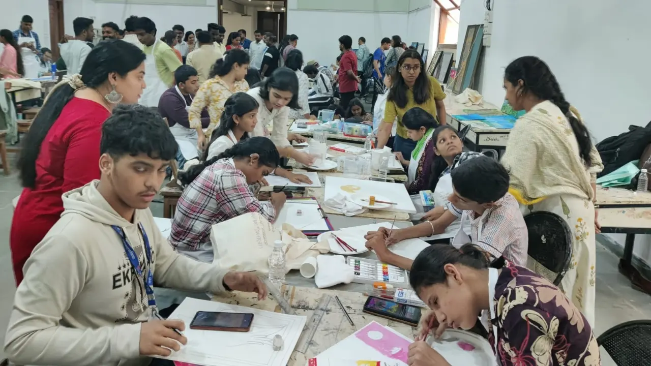 ​Sir JJ School hosts three-day workshop for specially-abled artists in Mumbai 