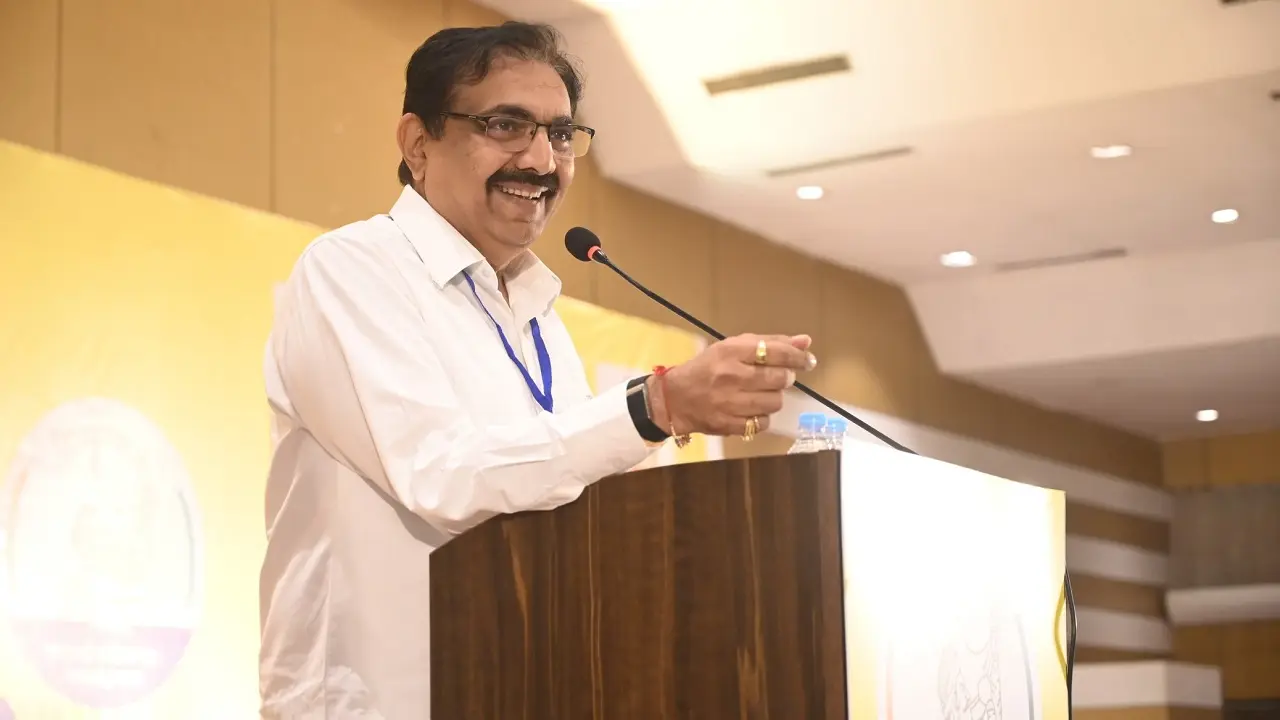 ​Jayant Patil flags onion price crash; growers blame both Centre and Opposition 