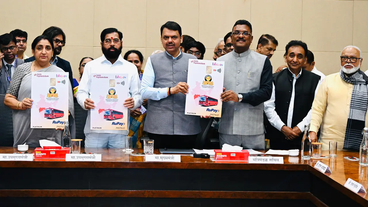 ​Devendra Fadnavis launches MSRTC NCMC smart card for digital travel 