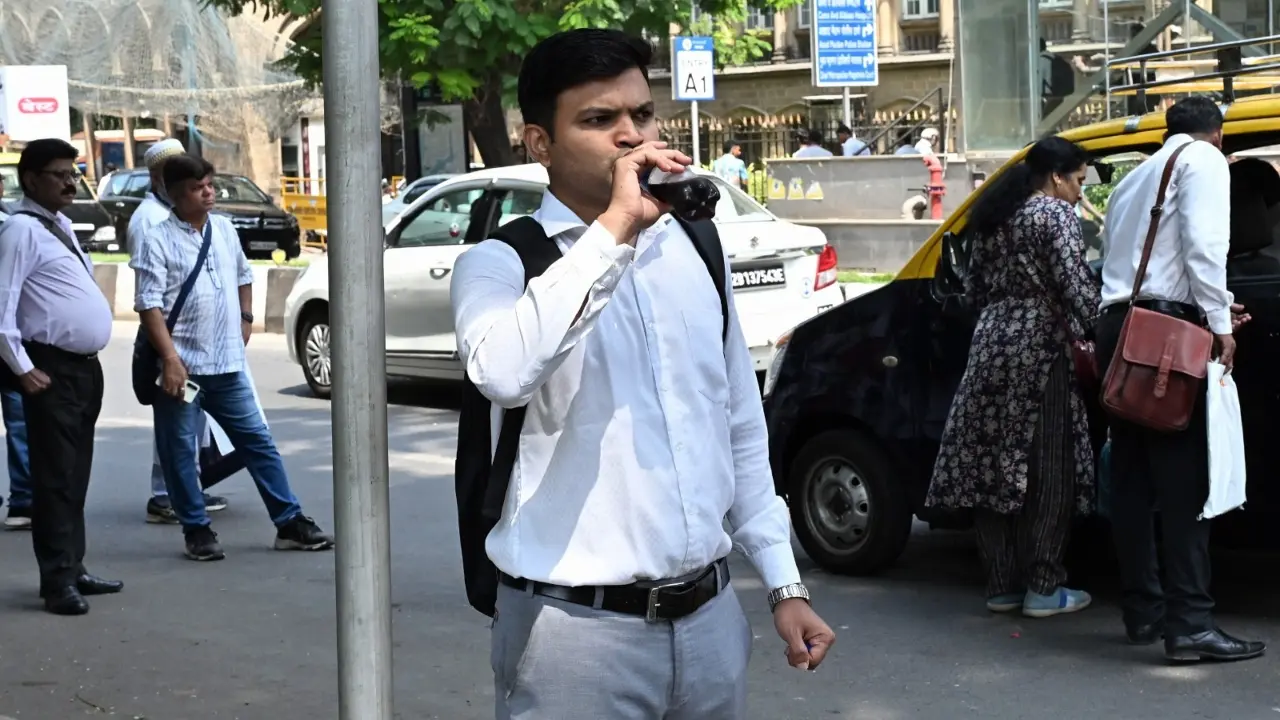 ​Mumbai weather: Temperatures cross 34 degrees Celsius as dry spell continues 