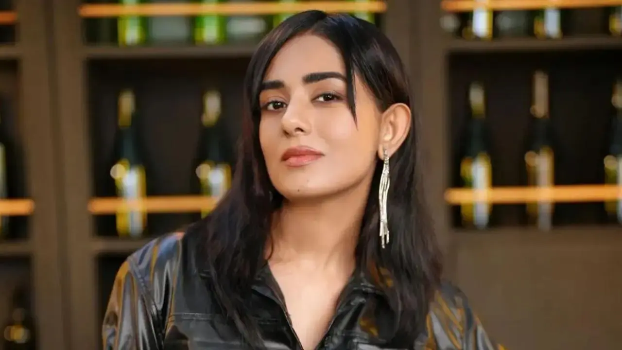 Amrita Rao says ‘firsts are the best’ as Masti clocks 22 years 