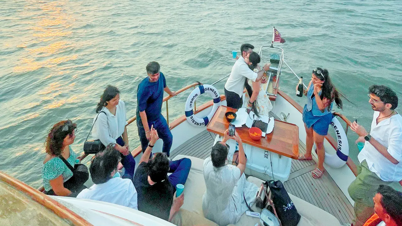 Unwind on Mumbai`s waters by indulging in a party on a sailing trip this weekend