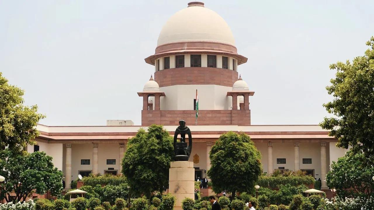 ​SC issues notices to West Bengal officials over threats to judicial officers 