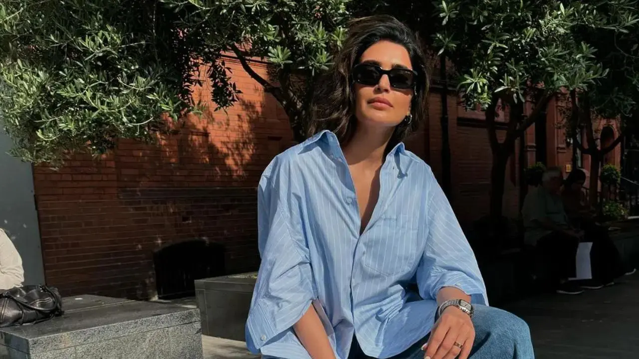 Pregnant Karishma Tanna kills it at the gym – Watch 