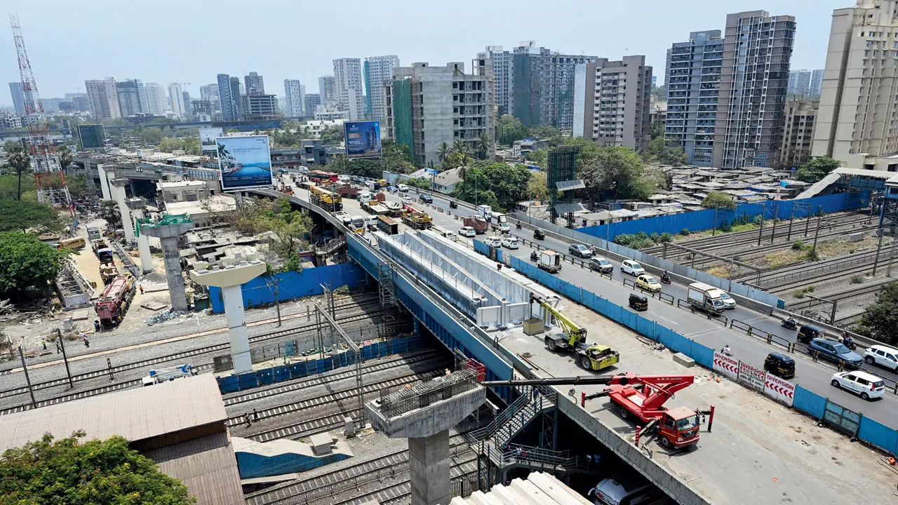 ​Mumbai Metro Pink Line-6 set for key leap as steel girder launch begins 