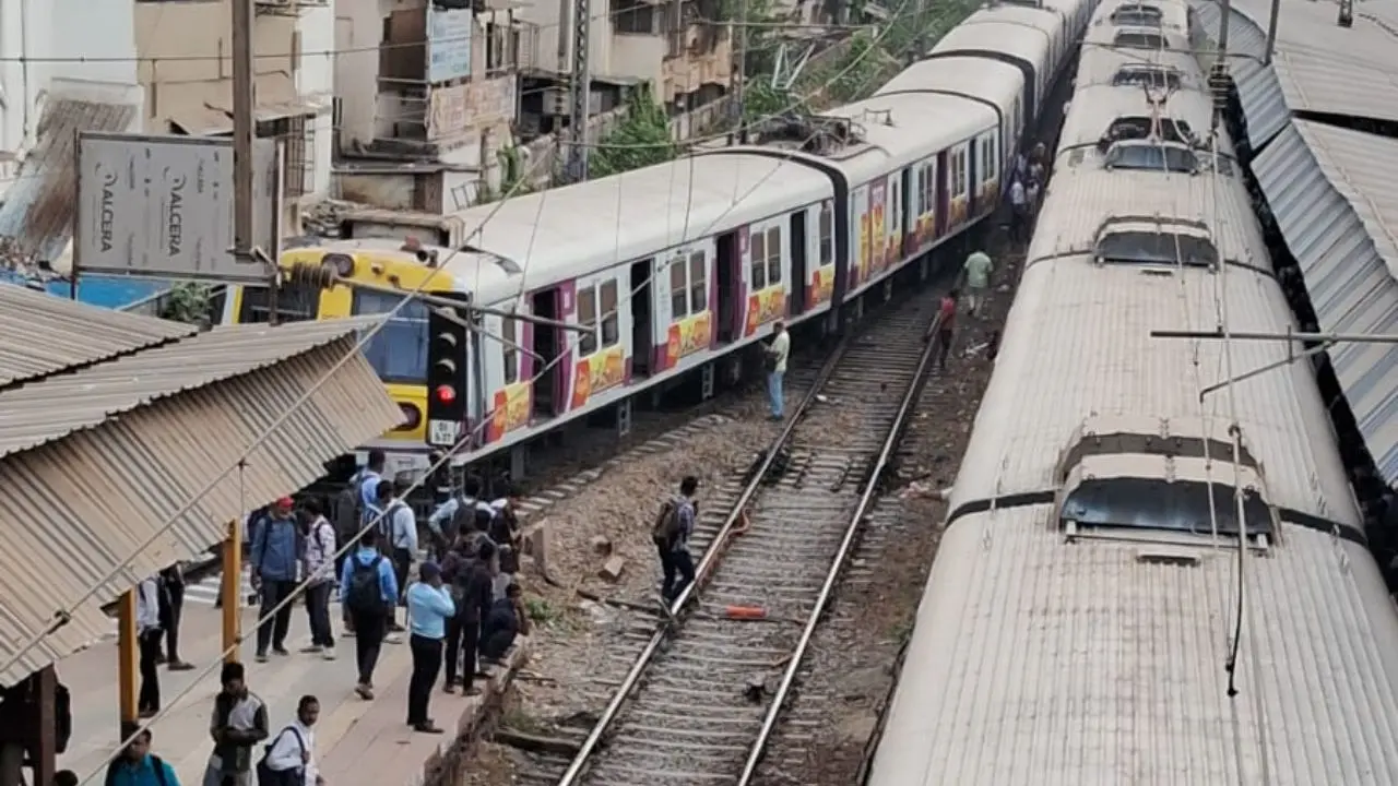 ​Empty local train coach derails near Dombivli, services briefly affected 