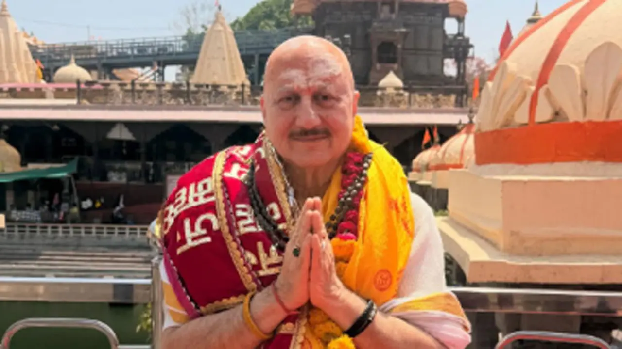Anupam Kher seeks divine blessings at Mahakaleshwar temple 