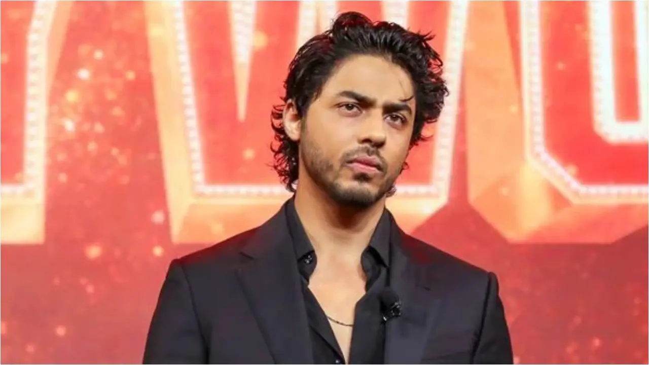 Aryan Khan gets into action mode at friend`s wedding, video goes viral 