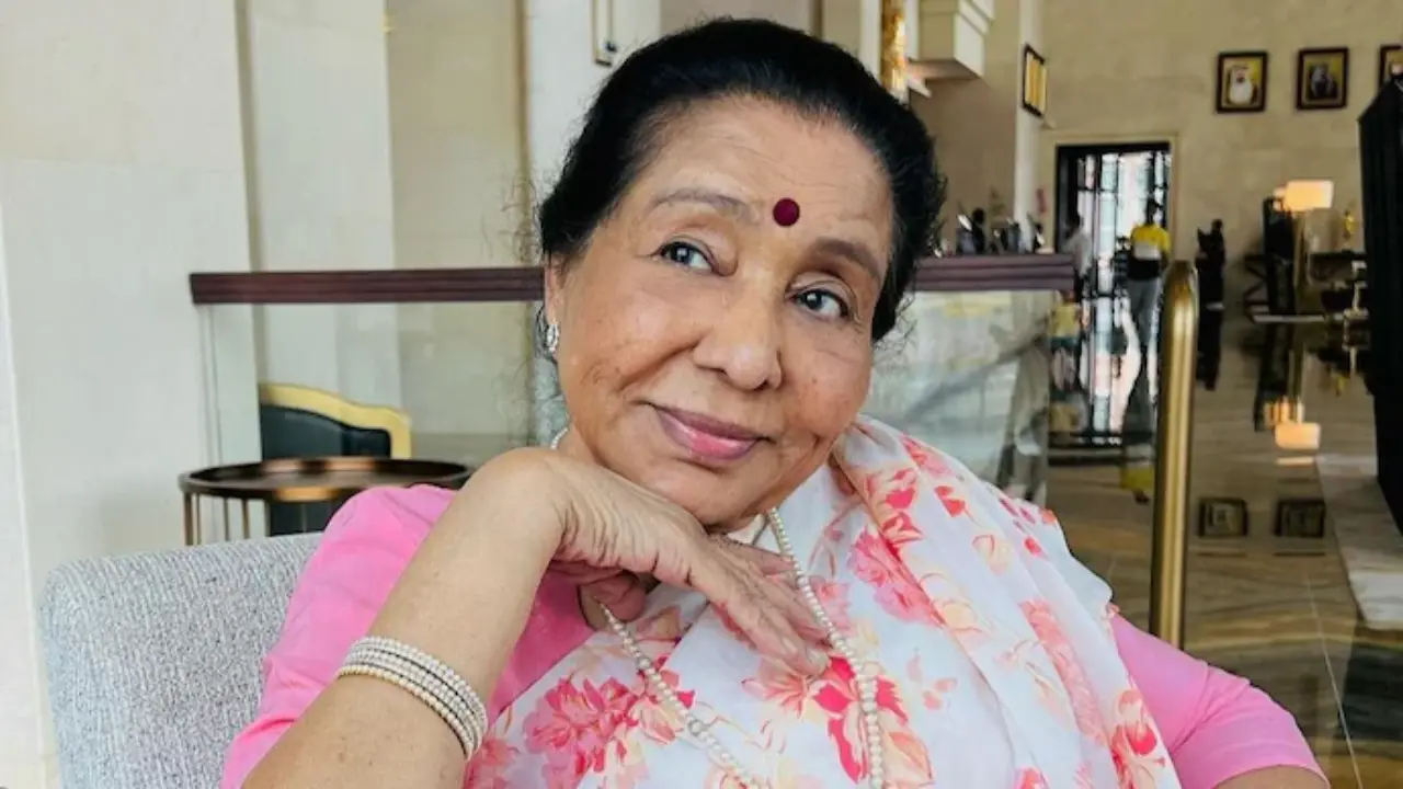 Asha Bhosle hospitalised at Breach Candy in Mumbai; deets inside