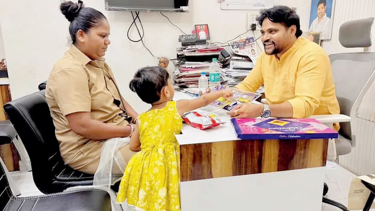 ​`My daughter’s future is secure now`: Struggling auto driver gets support 