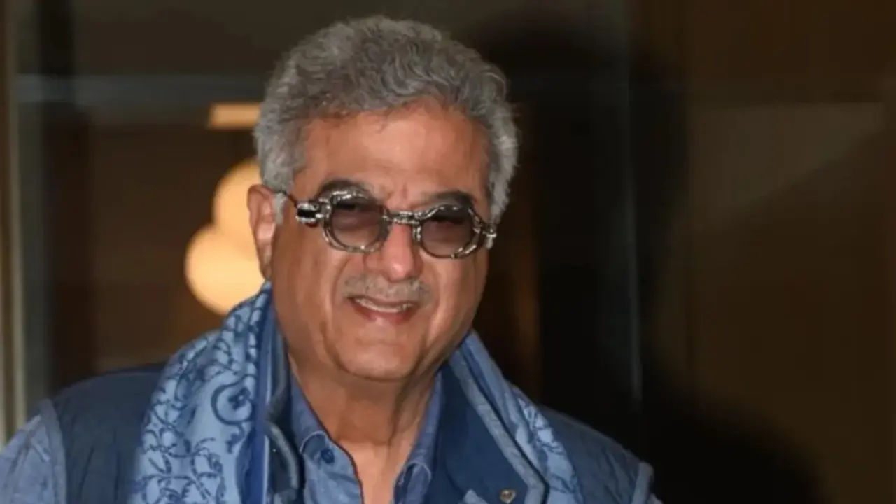 Boney Kapoor shares throwback pic of Sridevi and baby Janhvi Kapoor 