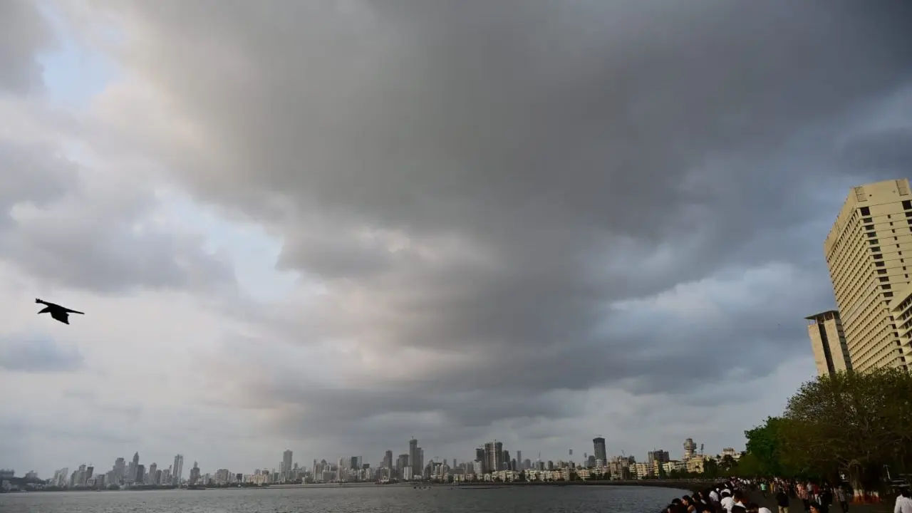 Mumbai weather update: Clear skies, temperatures to hover around 33 degrees Cel