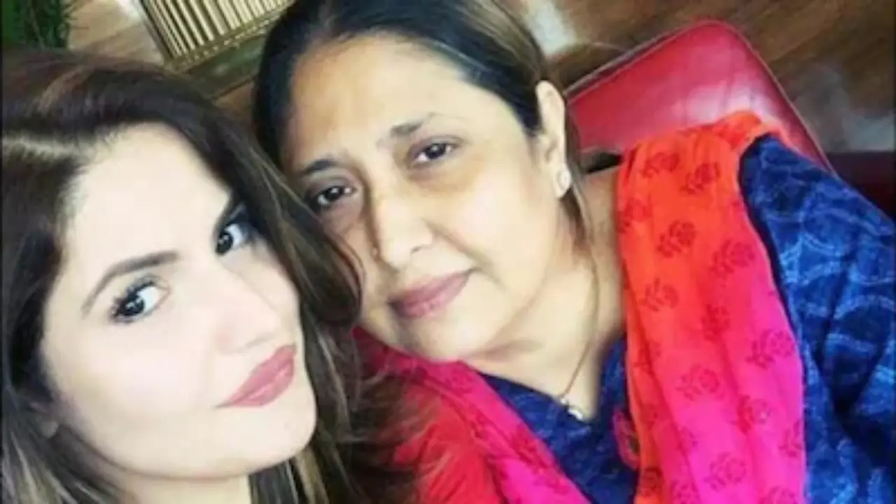 Zareen Khan mourns loss of her mother, industry offers condolences