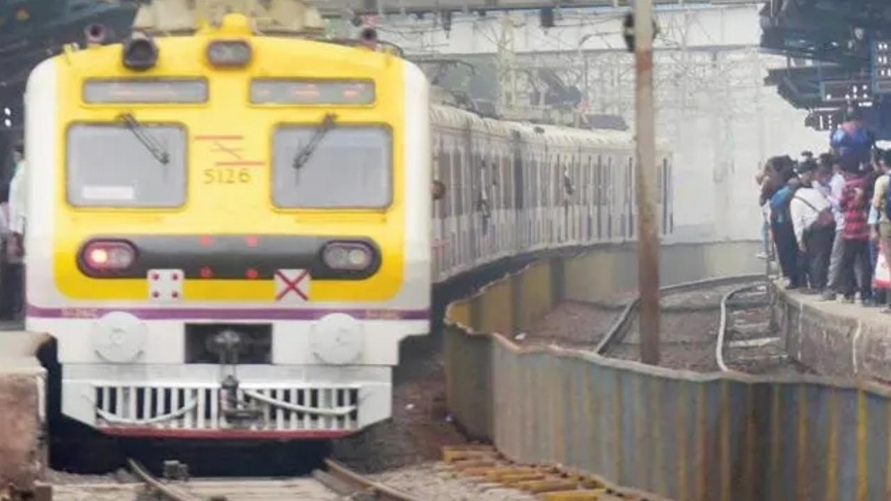 ​Badlapur-bound local train overshoots platform at Vikhroli station 